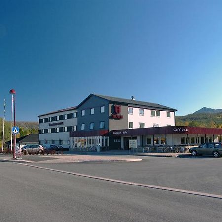 Hamaroy Hotel Innhavet Екстериор снимка